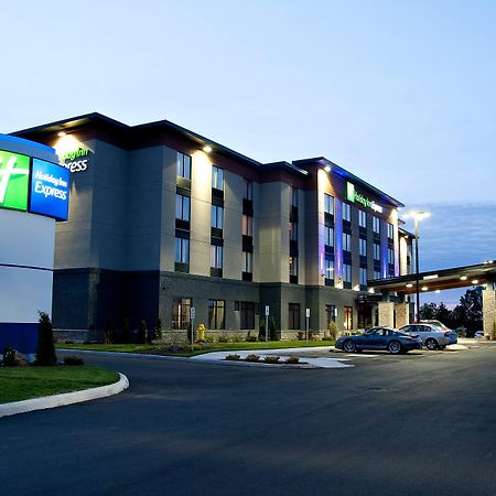 Holiday Inn Express Pembroke By Ihg Extérieur photo