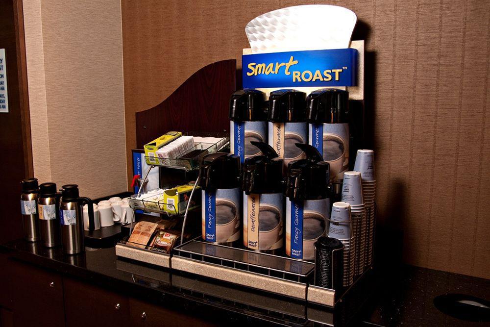 Holiday Inn Express Pembroke By Ihg Extérieur photo