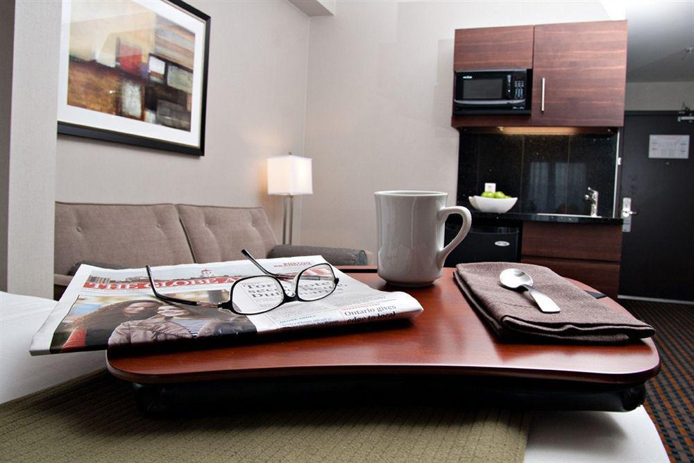 Holiday Inn Express Pembroke By Ihg Extérieur photo