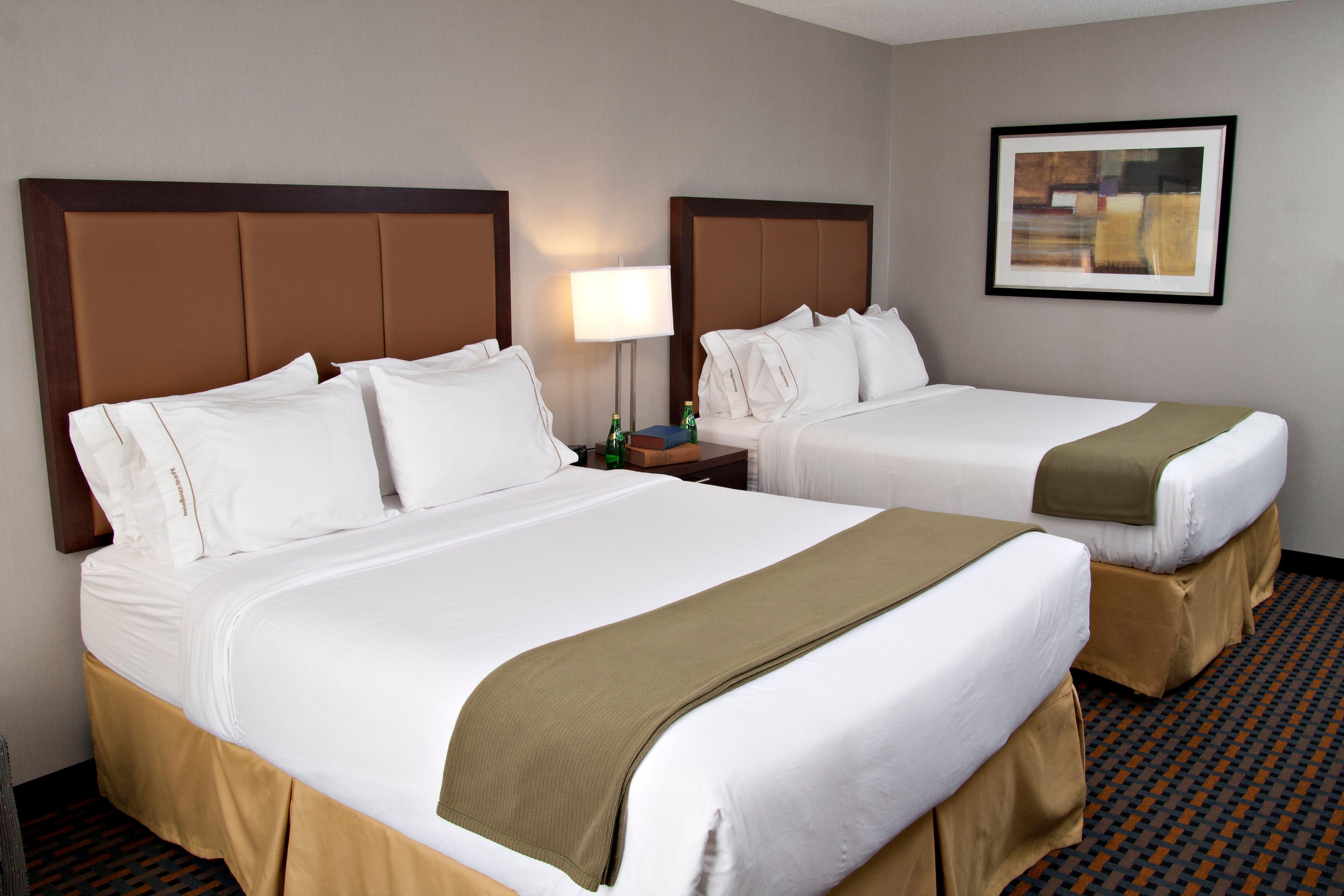 Holiday Inn Express Pembroke By Ihg Extérieur photo