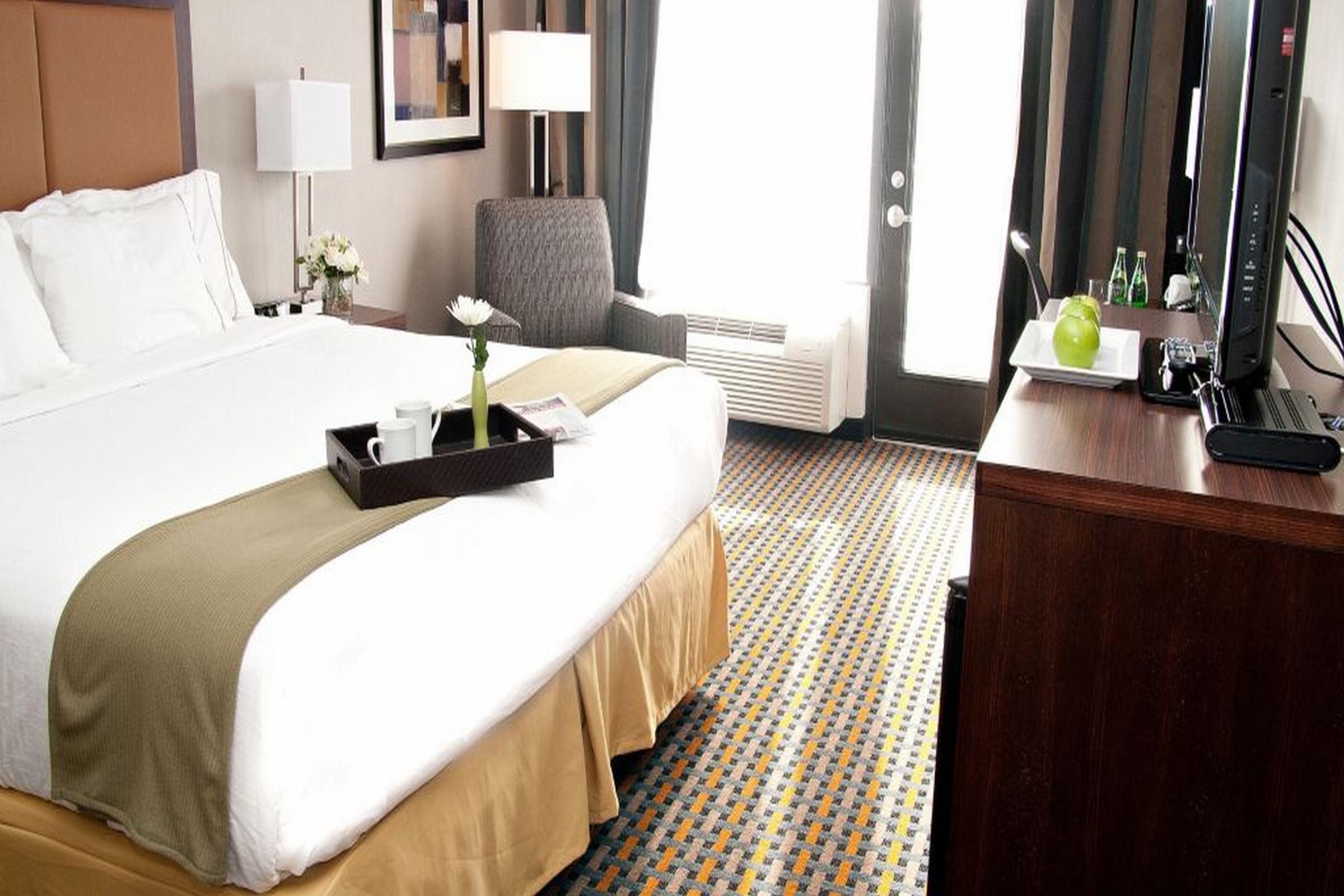 Holiday Inn Express Pembroke By Ihg Extérieur photo