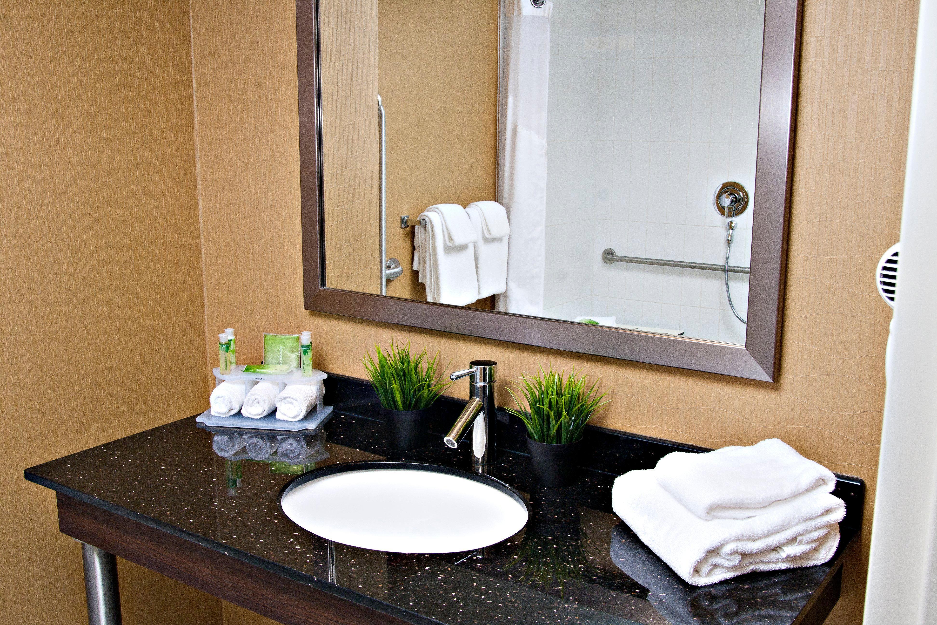 Holiday Inn Express Pembroke By Ihg Extérieur photo