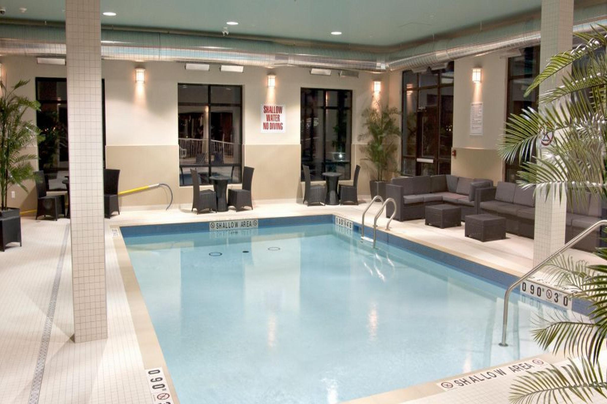 Holiday Inn Express Pembroke By Ihg Extérieur photo