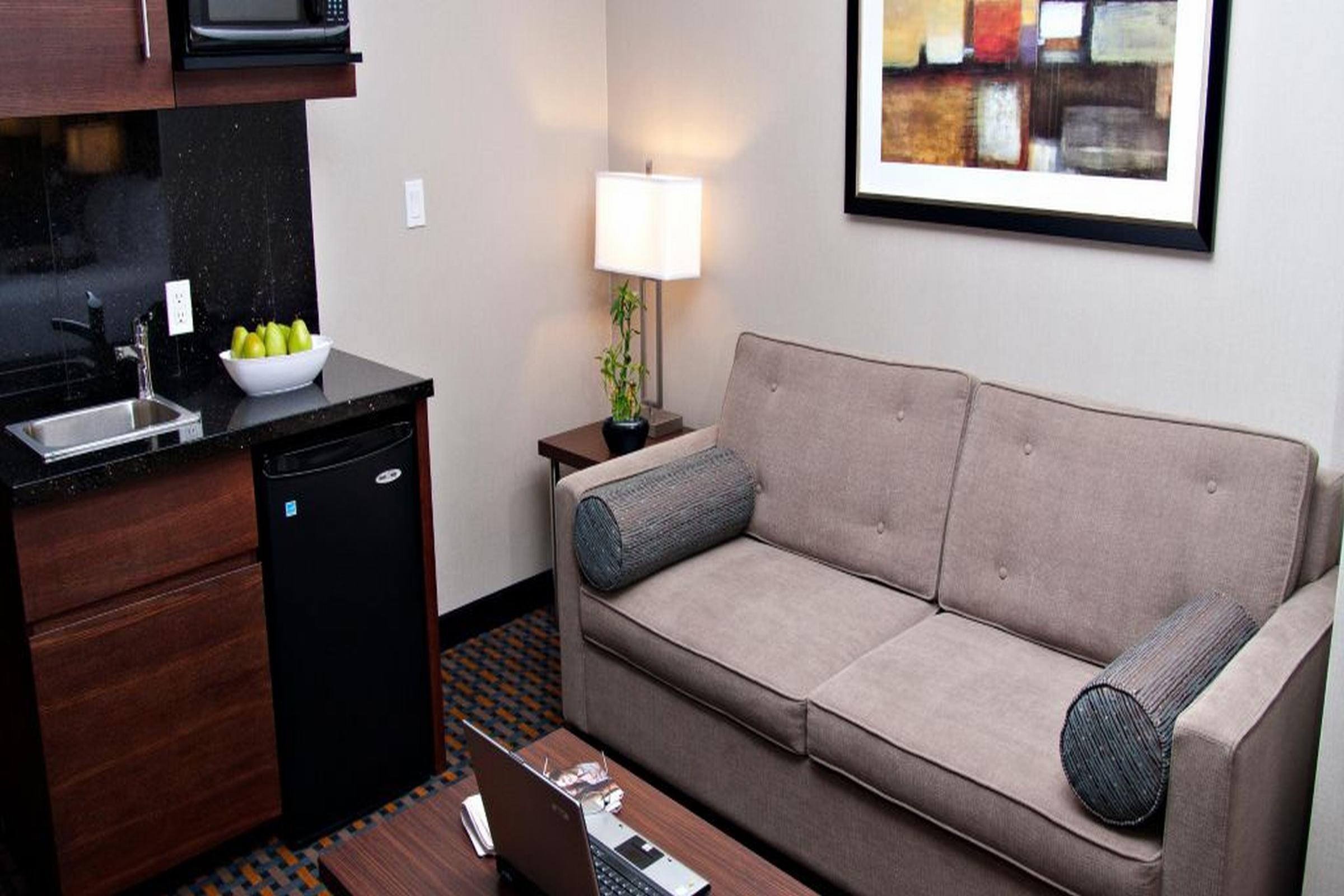 Holiday Inn Express Pembroke By Ihg Extérieur photo