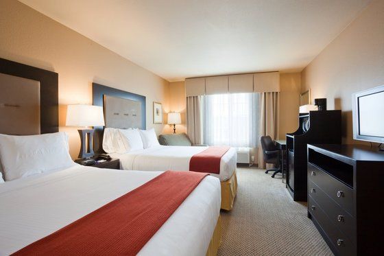 Holiday Inn Express Pembroke By Ihg Extérieur photo